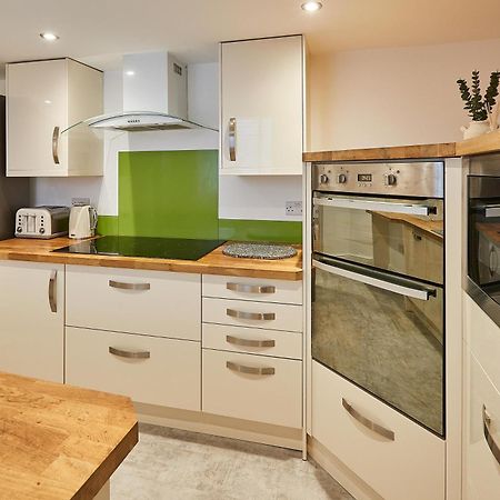 Sundowner Apartment Скарбъро Екстериор снимка